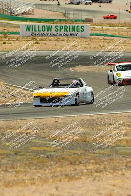 media/May-31-2025-CalClub SCCA (Sat) [[2c1a04e1ee]]/Qualifying/Group 6/Turn 4/